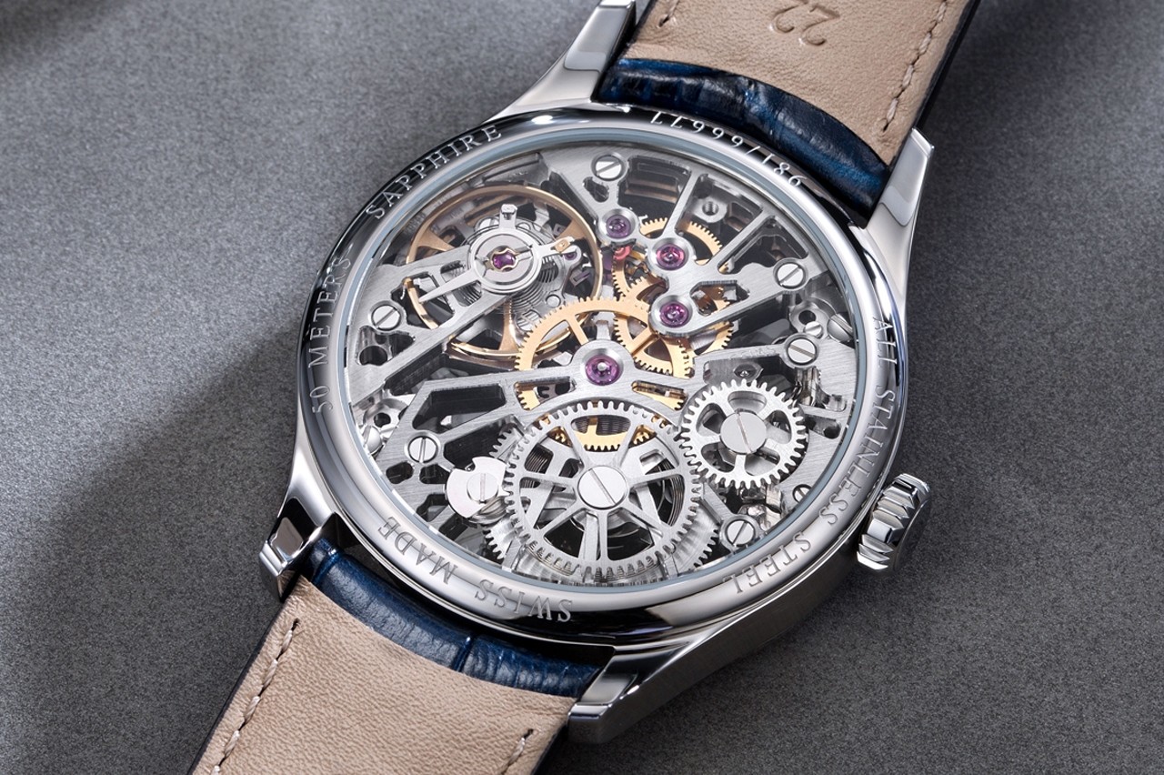 Aerowatch Renaissance Cobweb Skeleton Bleu