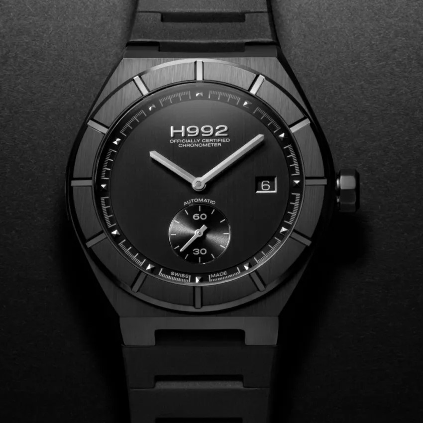 Montre H992 noire, référence MH1AN02.BRBAH1N, chronomètre.