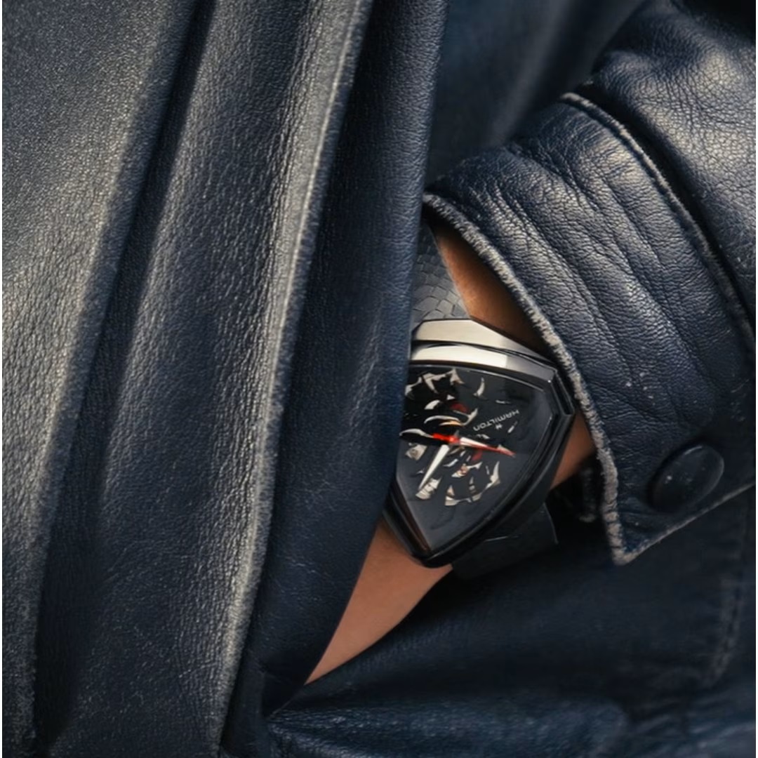 Hamilton Ventura Elvis80 Skeleton Dragon Noir Automatique | 42mm x 44mm – Image 5